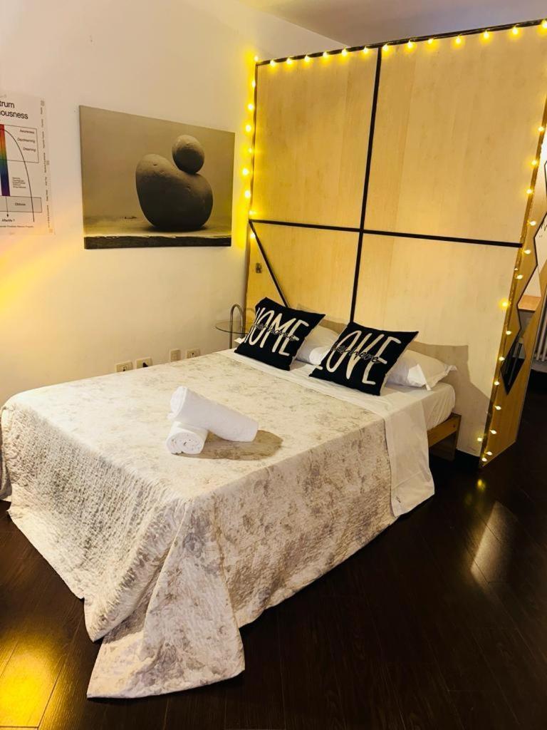 Easy Room Italy Prada Milan Exterior photo